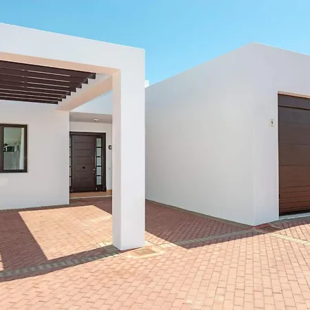 Janubio By プラヤ・ブランカ